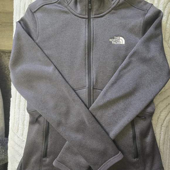 The North Face Women's Gray Jacket - Picture 2 of 3